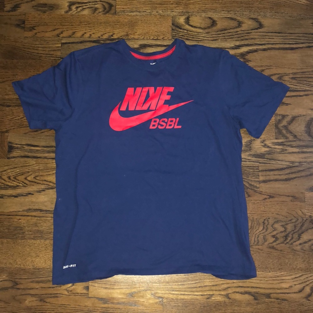 Nike Basketball T-shirt